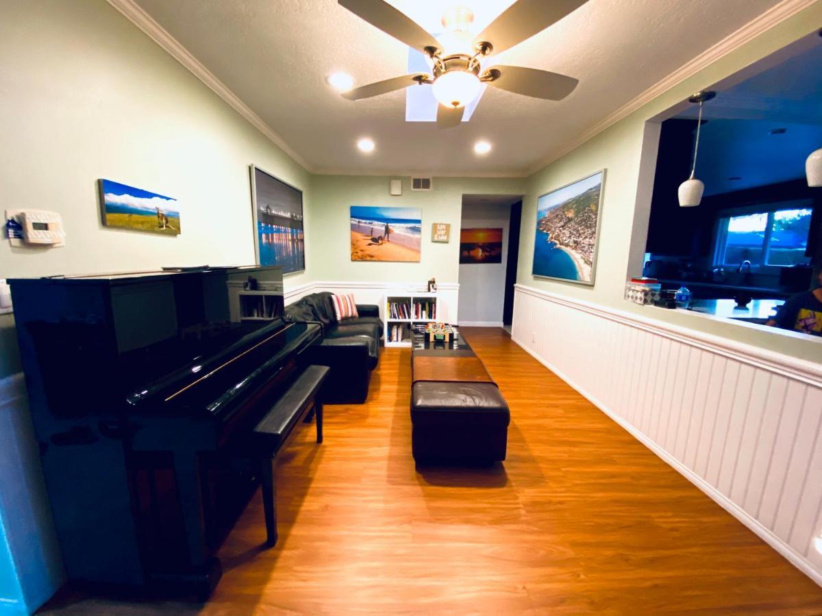 Costa Mesa Homestay - Private Rooms With 2 Shared Baths And Hosts Onsite Exteriör bild