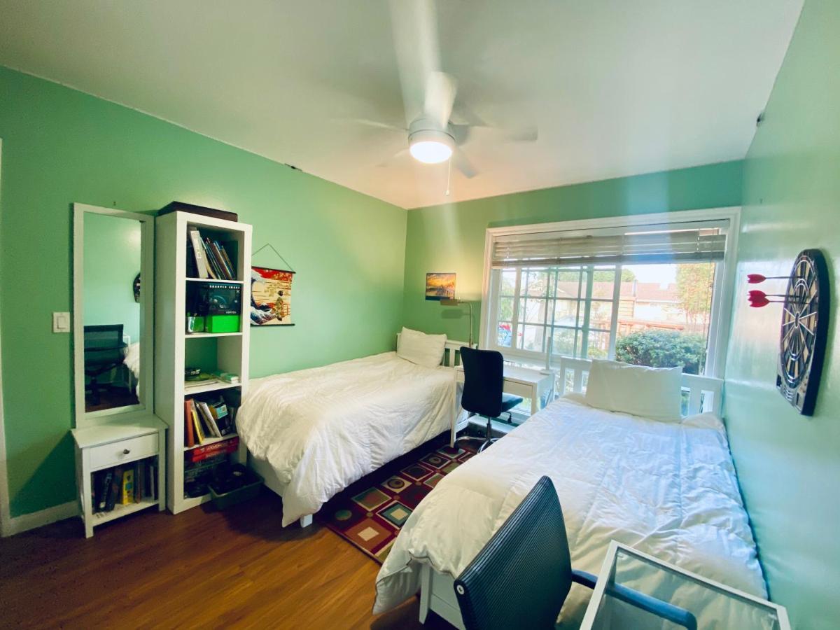 Costa Mesa Homestay - Private Rooms With 2 Shared Baths And Hosts Onsite Exteriör bild